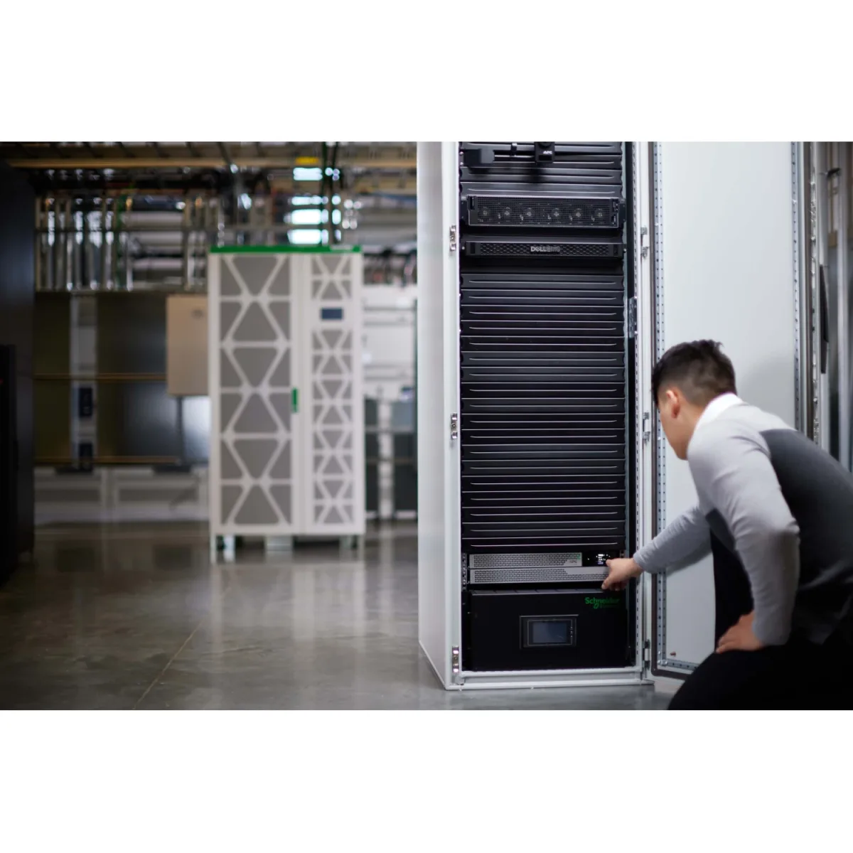 APC SMART-UPS ULTRA ON-LINE LITHIUM ION 5KVA/5KW 2U RACK/TOW