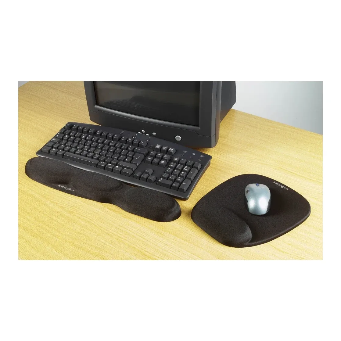 Kensington Foam Mouse Wristrest - Mouse pad with wrist pillow - black