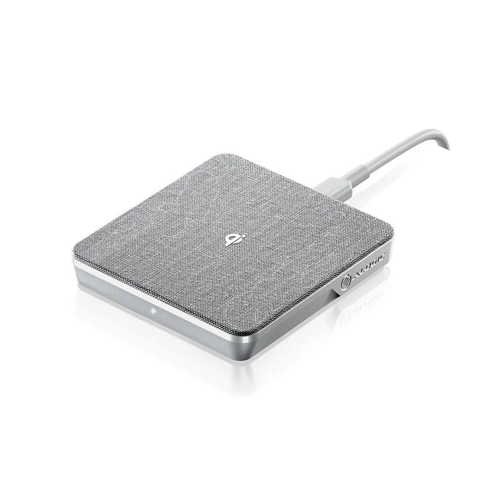 ULTRA WIRELESS CHARGING PAD (10W)  SILVER