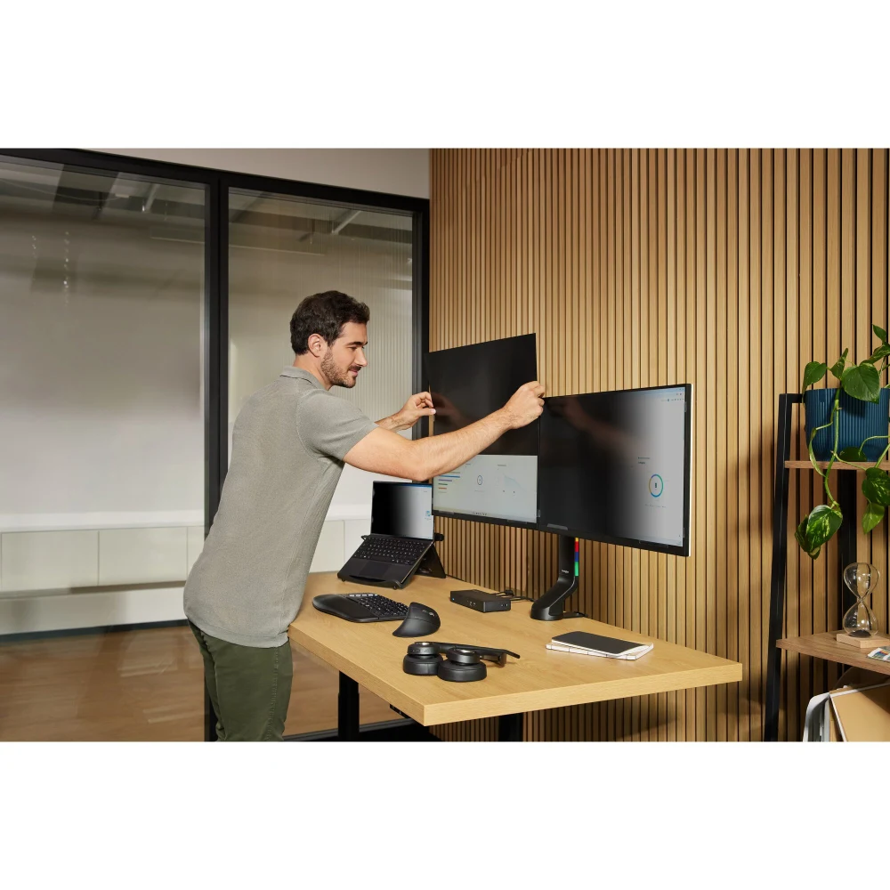 KENSINGTON PRIVACY PLG 60.4CM/23.8IN WIDE 16:9 MOQ- BUYER