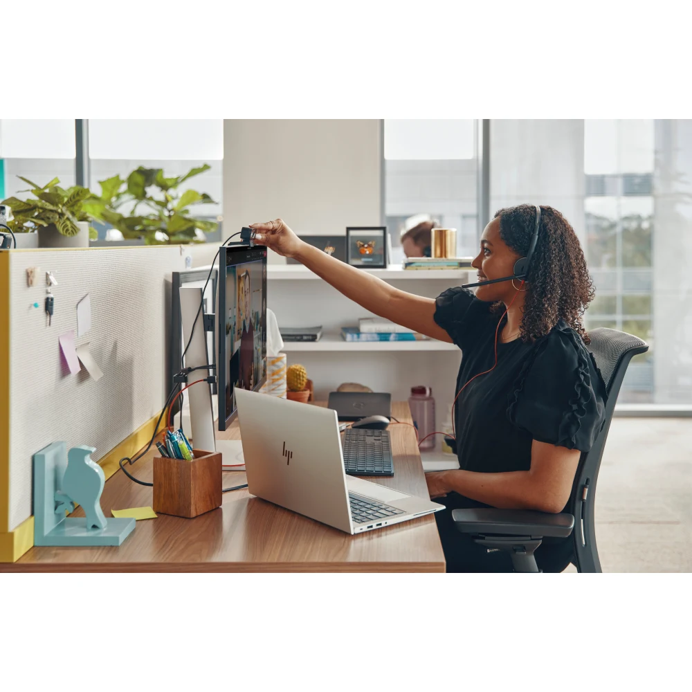 HP Poly Blackwire 3220 - Blackwire 3200 Series - headset - on-ear - wired - USB-C - black - Certified for Skype for Business, Cisco Jabber Certified, Avaya Certified, UC certified