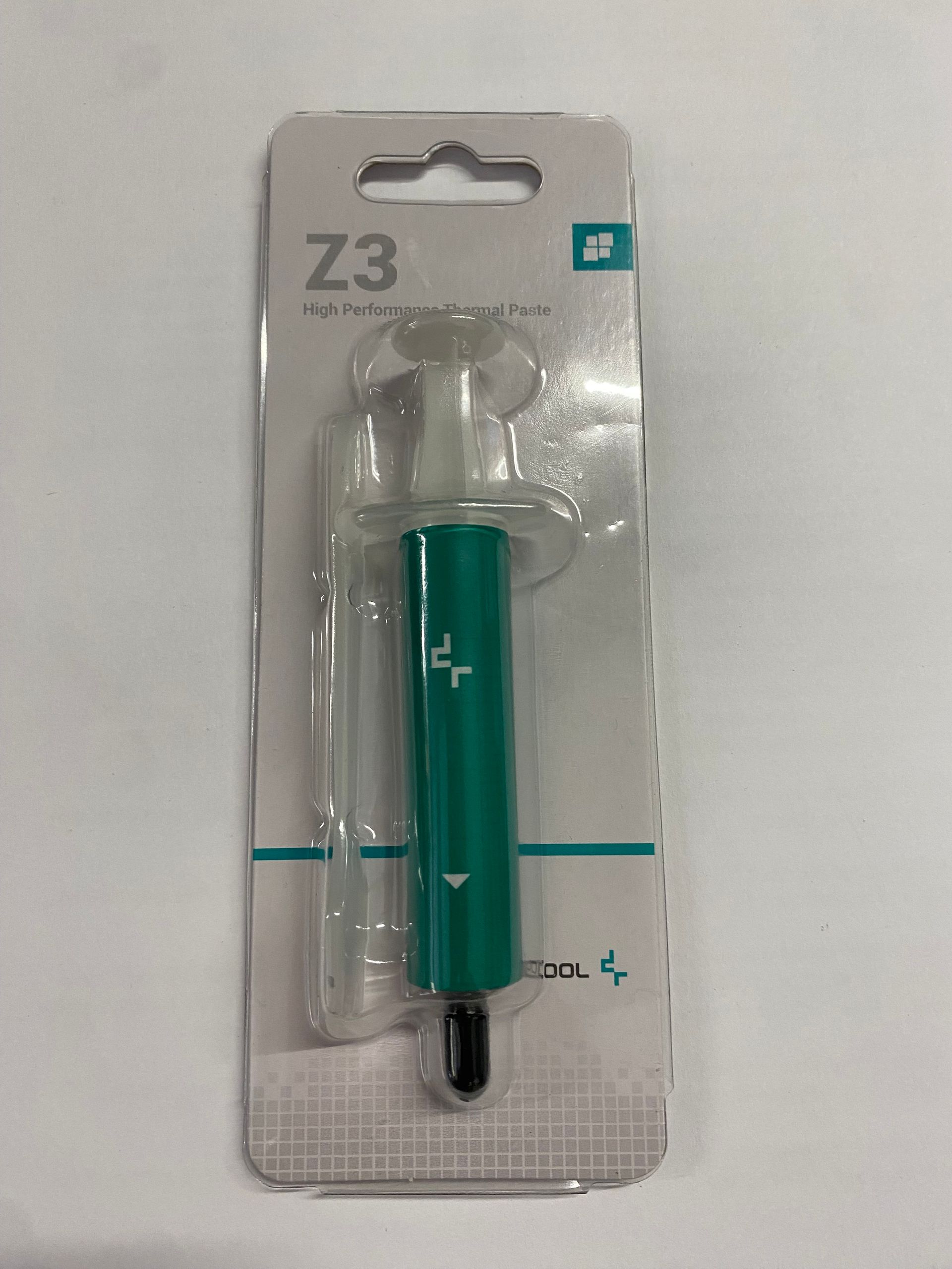DeepCool Z3 Thermal Compound Syringe, 6.5g, Silver Grey, High Performance with Excellent Thermal Conductivity, High Compatibility for Most CPU Coolers
