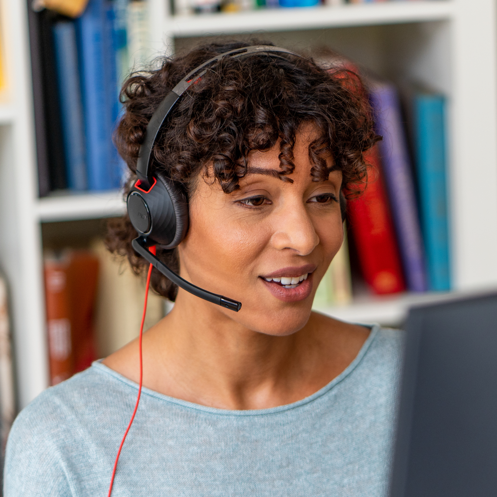 HP Poly Blackwire 5220 - Headset - on-ear - wired - USB-C, 3.5 mm jack - black - Certified for Skype for Business, Cisco Jabber Certified, Avaya Certified, Certified for Microsoft Teams, Zoom Certified, UC certified, Works With Chromebook Certified
